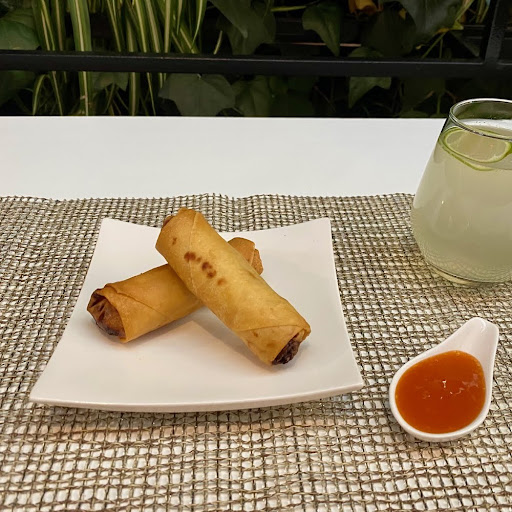 Combo Egg rolls + Limonada
