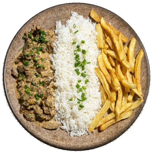 Strogonoff de carne acompanhado de arroz branco e batata frita. Uma refeição saborosa e reconfortante, ideal para quem busca um prato clássico e delicioso. Perfeito para almoços em família ou jantares especiais.
. Aproximadamente 400g
---- Tags ----
Strogonoff, Strogonoff de Carne, Strogonoff de Carne Cremoso, Strogonoff de Carne Premium, Marmita, Marmitex, Prato, Refeição, Marmita de Strogonoff, Marmitex de Strogonoff