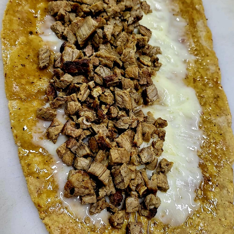 QUESADILLA SENCILLA (QUESO Y CARNE)