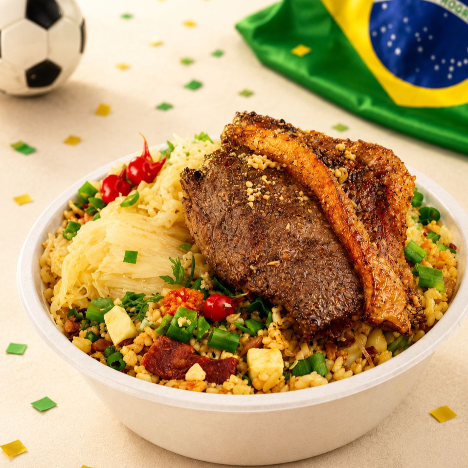 Nosso Delicioso Baião De Dois, É Feito Com Linguiça Defumada sadia, Cebola, Arroz, Feijão De Corda Legitimo, queijo coalho, Regado Com Manteiga De Garrafa Pra Deixar Aquele Sabor Inconfudivel, Tempero Baiano, Coloral E Salsinha. Acompanha Mandioca Frita Na Manteiga, e um suculento bife de Picanha grelhada. Finalizado Com Cebolinha, Pimenta Biquinho e alho frito.