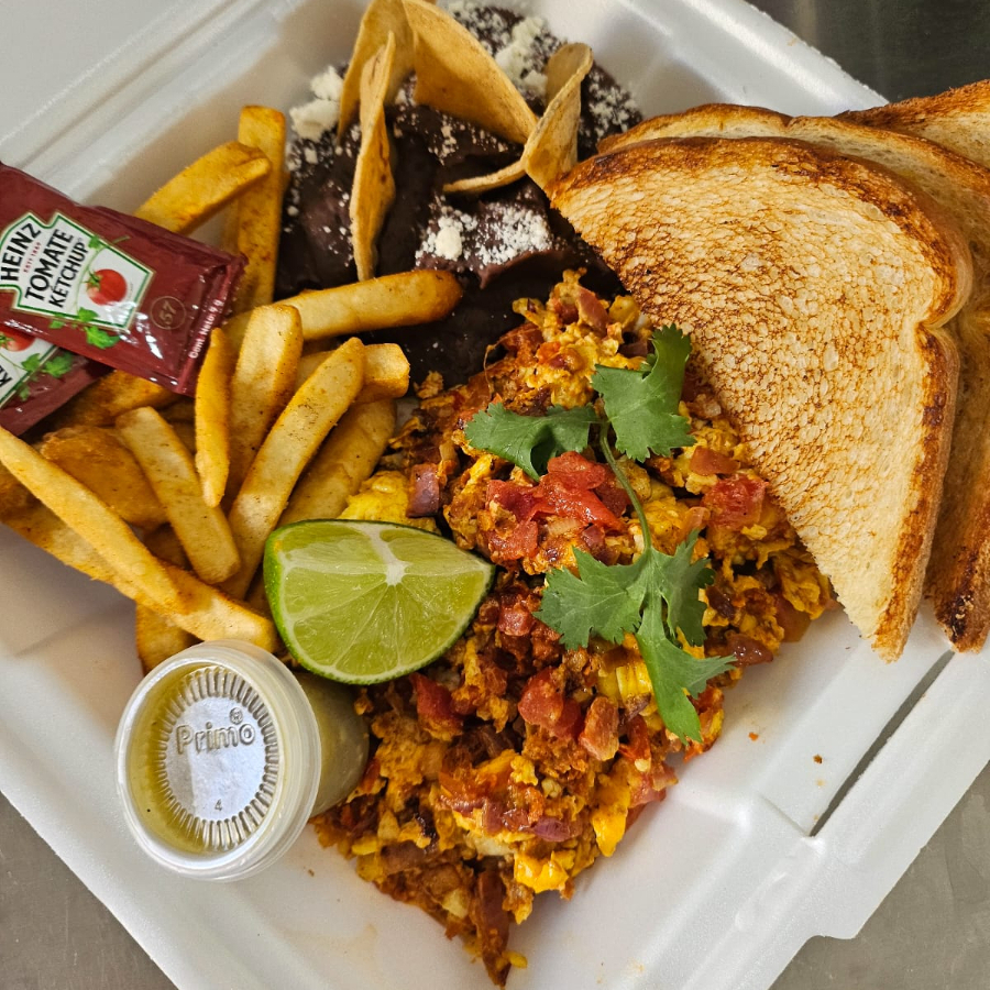 Huevos con Chorizo