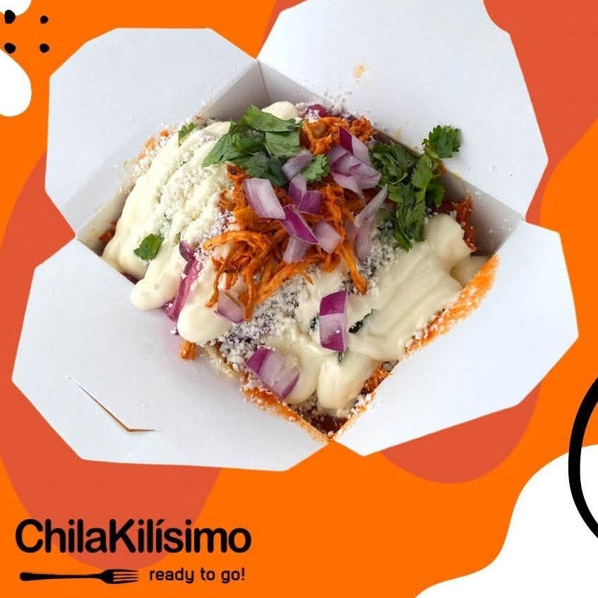 Chilakiles Molcajete con Cochinita
