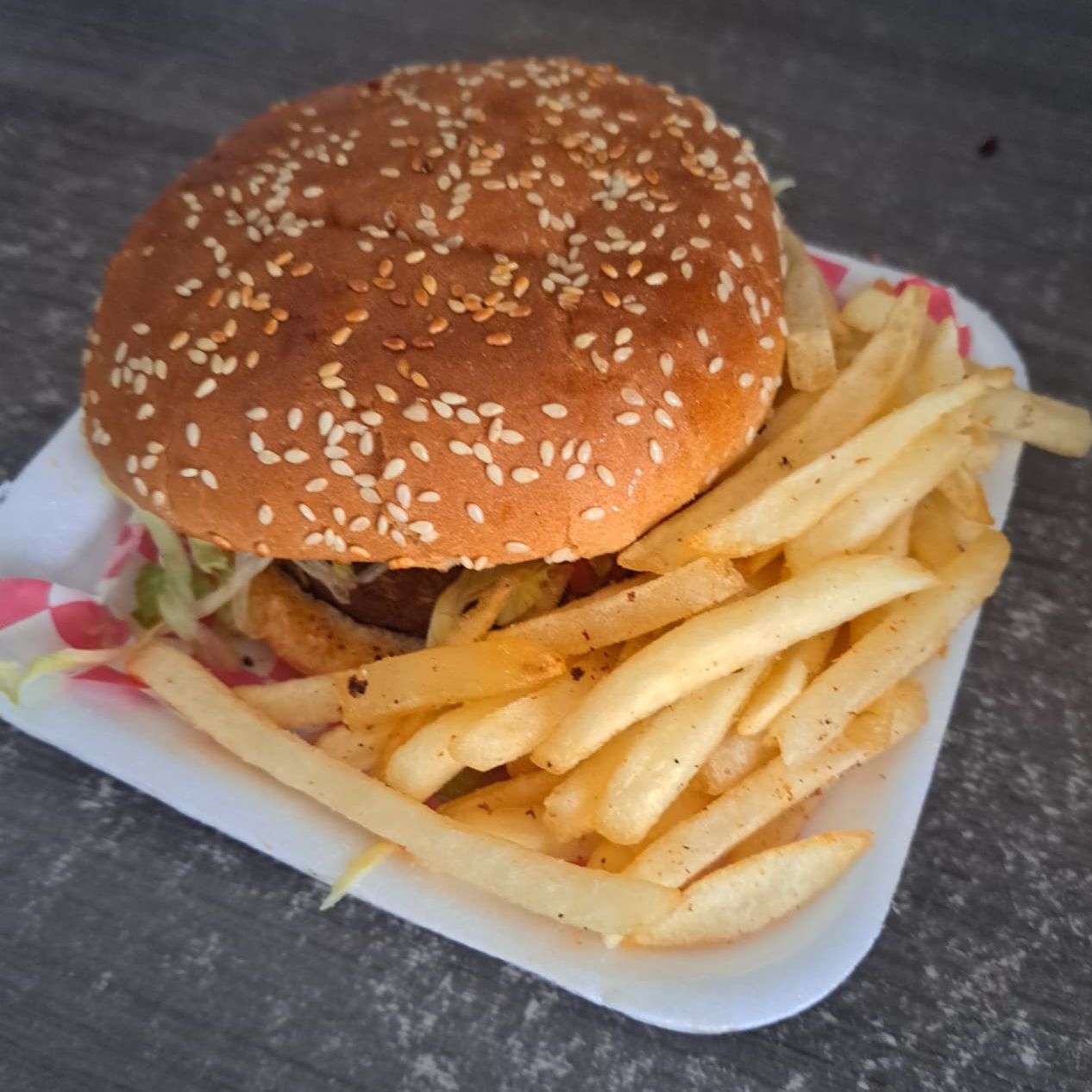 Hamburguesa Sencilla con Papas2+2hotdog+2refresco