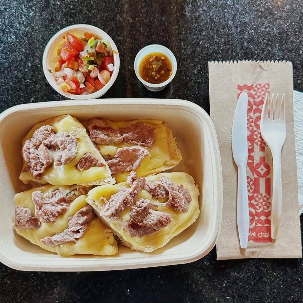 Molletes Arrachera