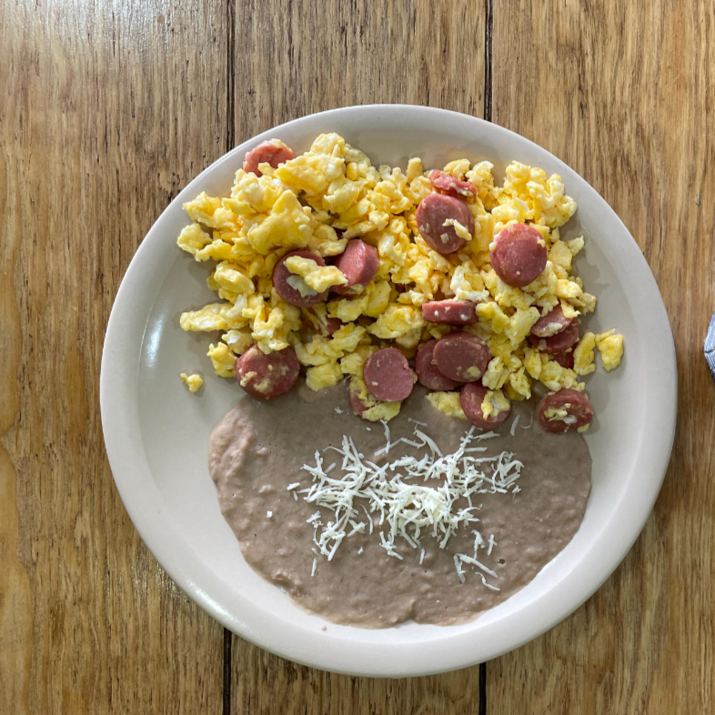 Huevos con Salchicha