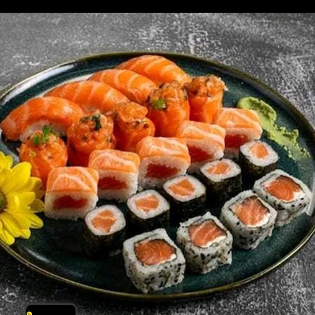 4 niguiri de salmao 5 joy de salmao 5 uramaki especial de salmao 5 hossomaki de salmao 4 uramaki salmao