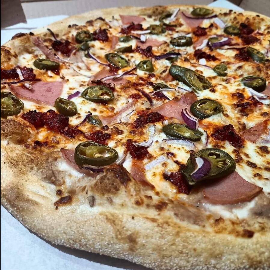 FADI PIZZA MEXICANA (Base de Frijol, Chorizo, Jamó