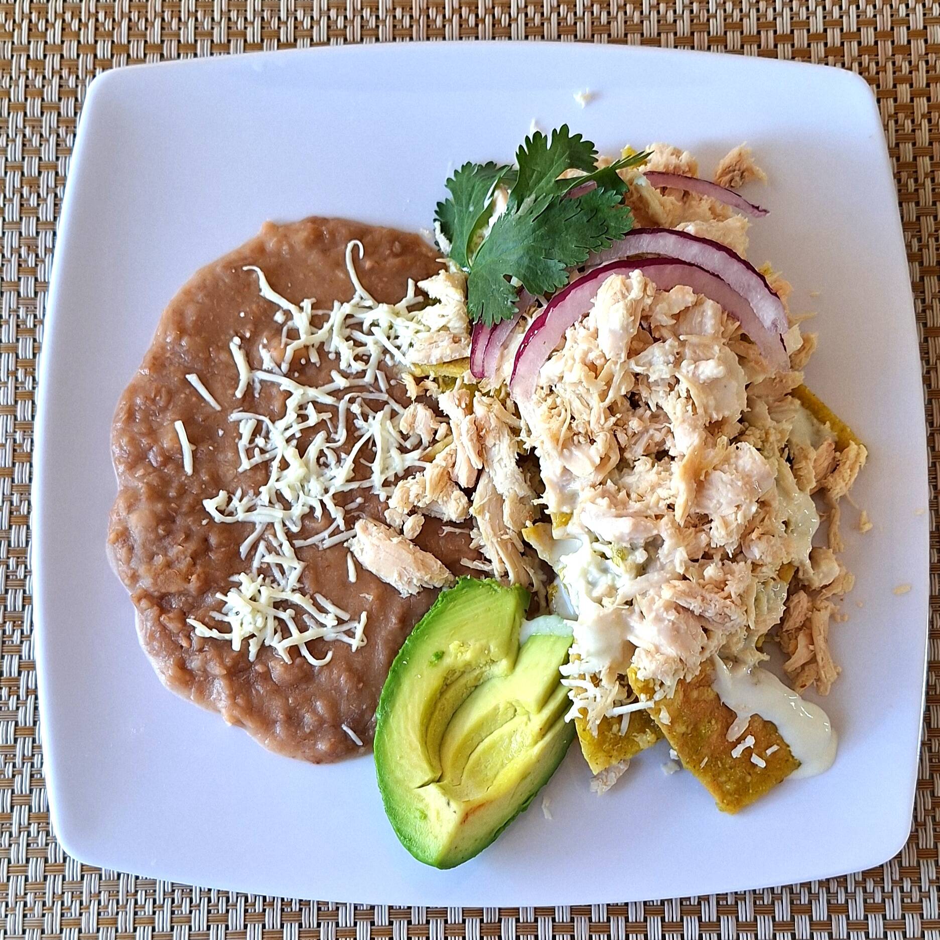 Chilaquiles con Pollo