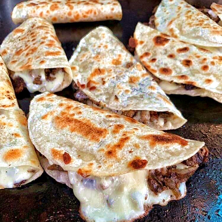 Taco de Carne Asada con Queso Derretido