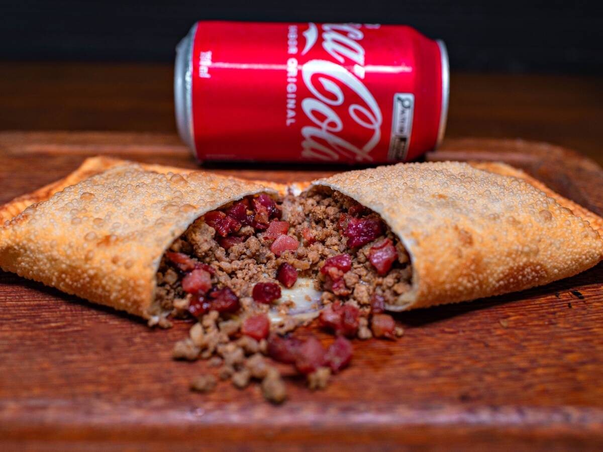 Pastelaria Dom Pedro - Pastel E Garapa