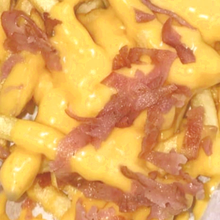 Papas con Queso y Tocino