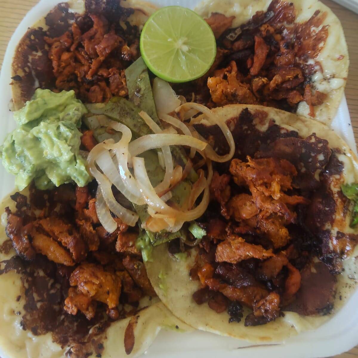 Tacos de Pastor con Queso