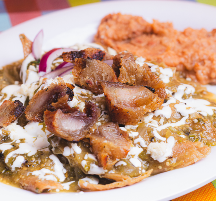 Chilaquiles Verdes con Chicharrón