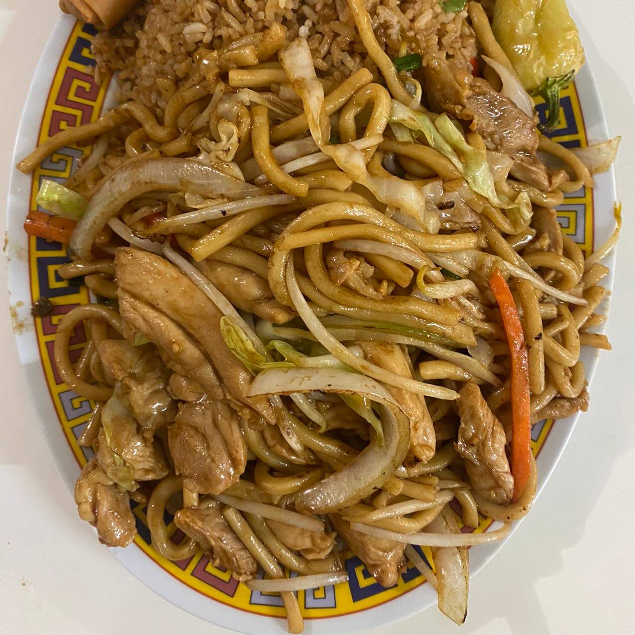 Chow Mein con Pollo