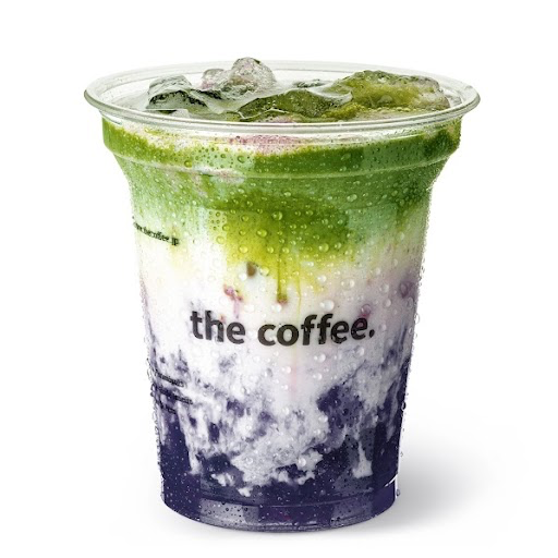 Matcha, leite, e blueberry com toque cítrico.