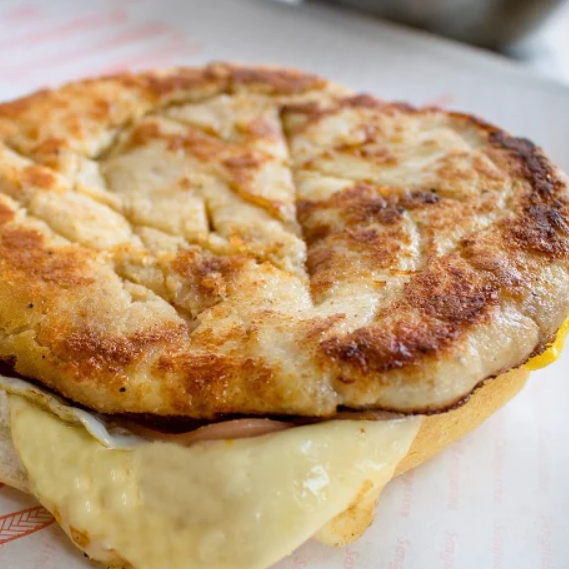 Sándwich de Milanesa con 2 Quesos y 1 Huevo
