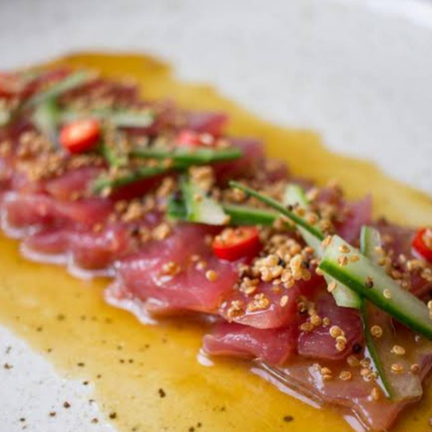 Tiradito de atún
