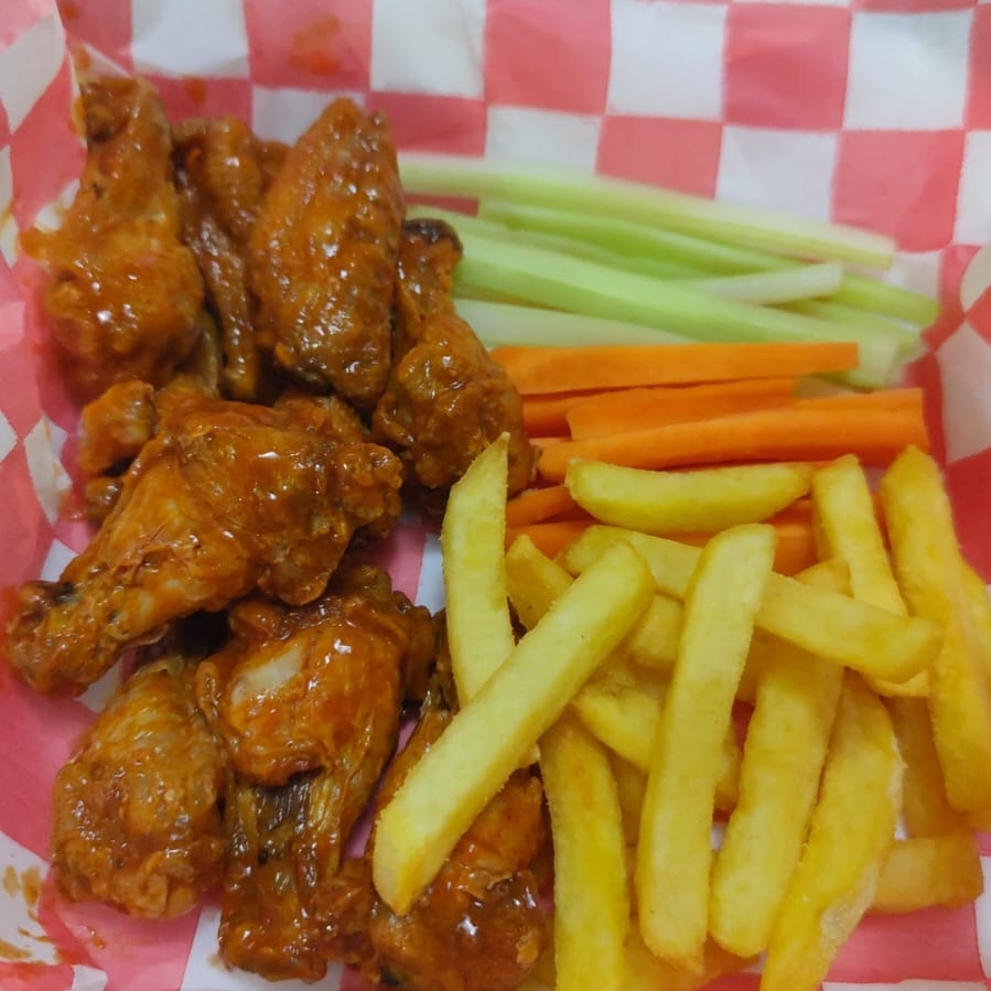 Alitas 10pz. / Papas