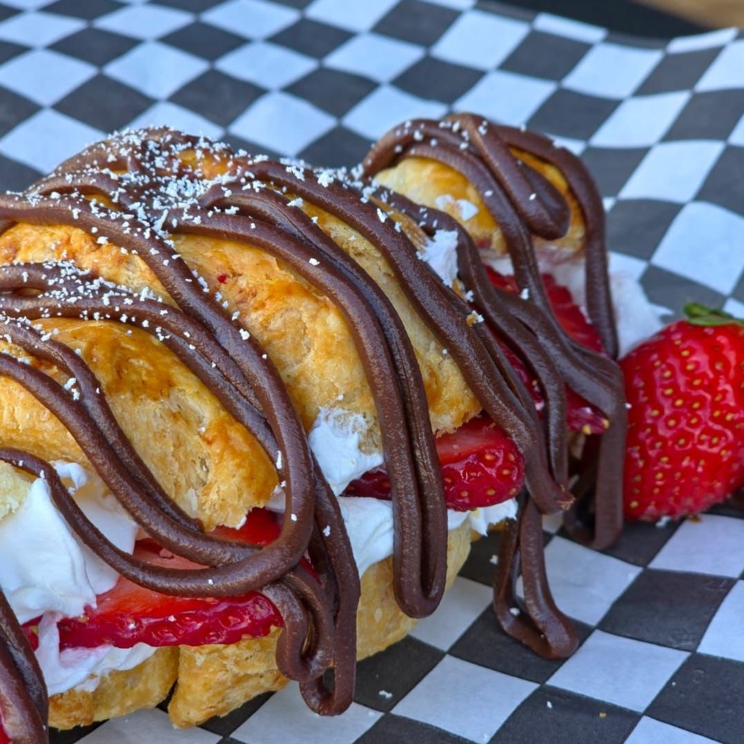 croissant hershey's fresa