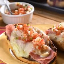Molletes con Jamón - 3 pzas