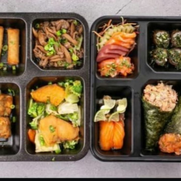 2 salmao grelhados 2guioza2harumaki queijo shemeje 2temakis empanados2jhou6sashimi salmao hot 6 uramakis