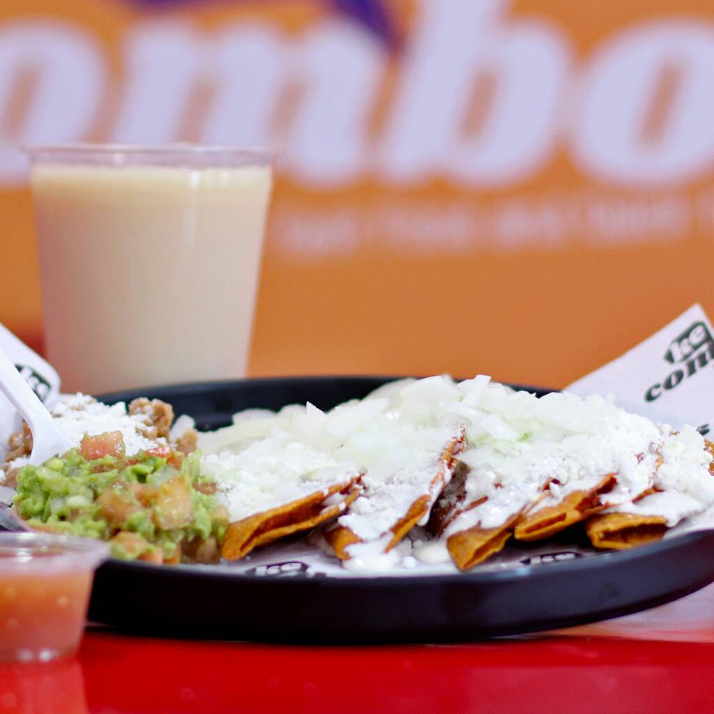 Combo9: Enchiladas
