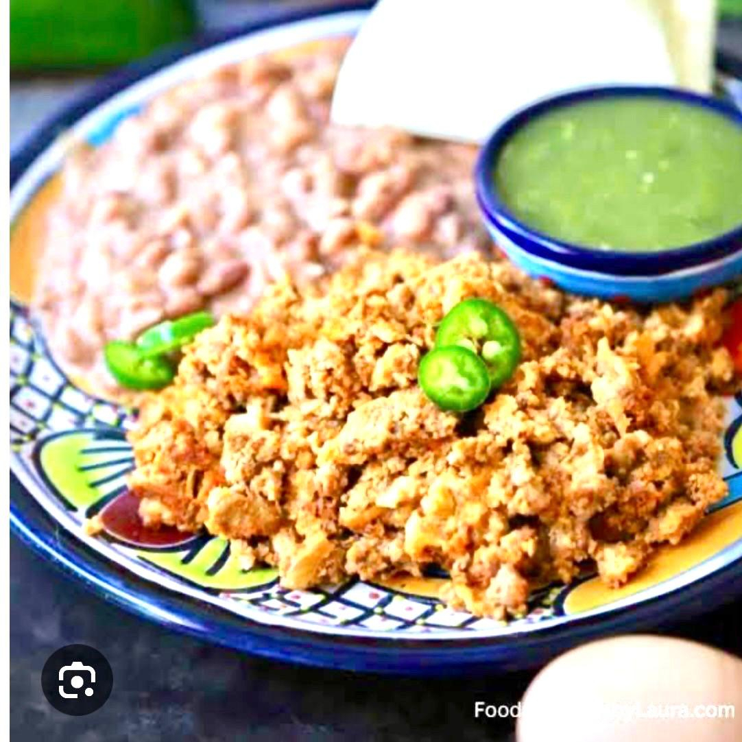 HUEVO CON CHORIZO