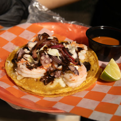 Taco con Queso Mixto, Camarón, Pulpo