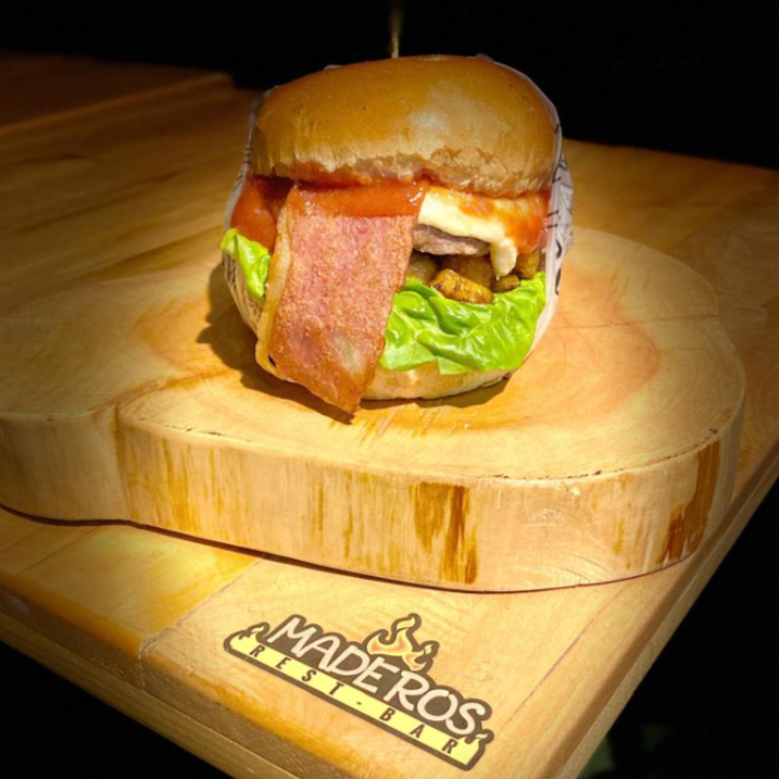 HAMBURGUESA GUAYACAN