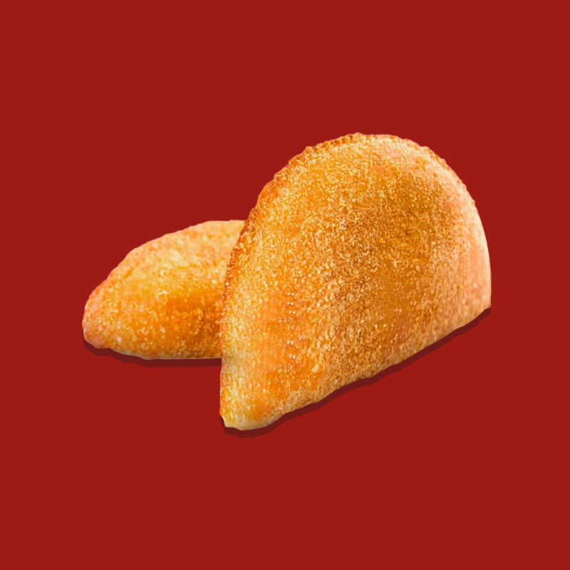 Pastelão de Carne com Queijo. Crocante, Recheado e Irresistível! Massa crocante por fora, recheio suculento por dentro! Nosso pastelão é generosamente recheado com carne moída bem temperada e queijo derretido no ponto certo, frito em Gordura Vegetal especial. Uma explosão de sabor a cada mordida, feito no capricho e com aquele toque de amor.