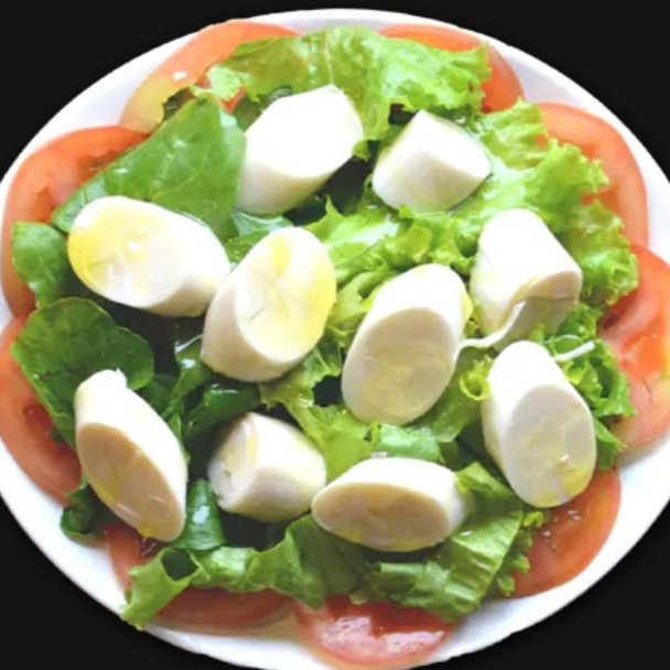 alface americano, rúcula, tomate, palmito, temperado com azeite de oliva.