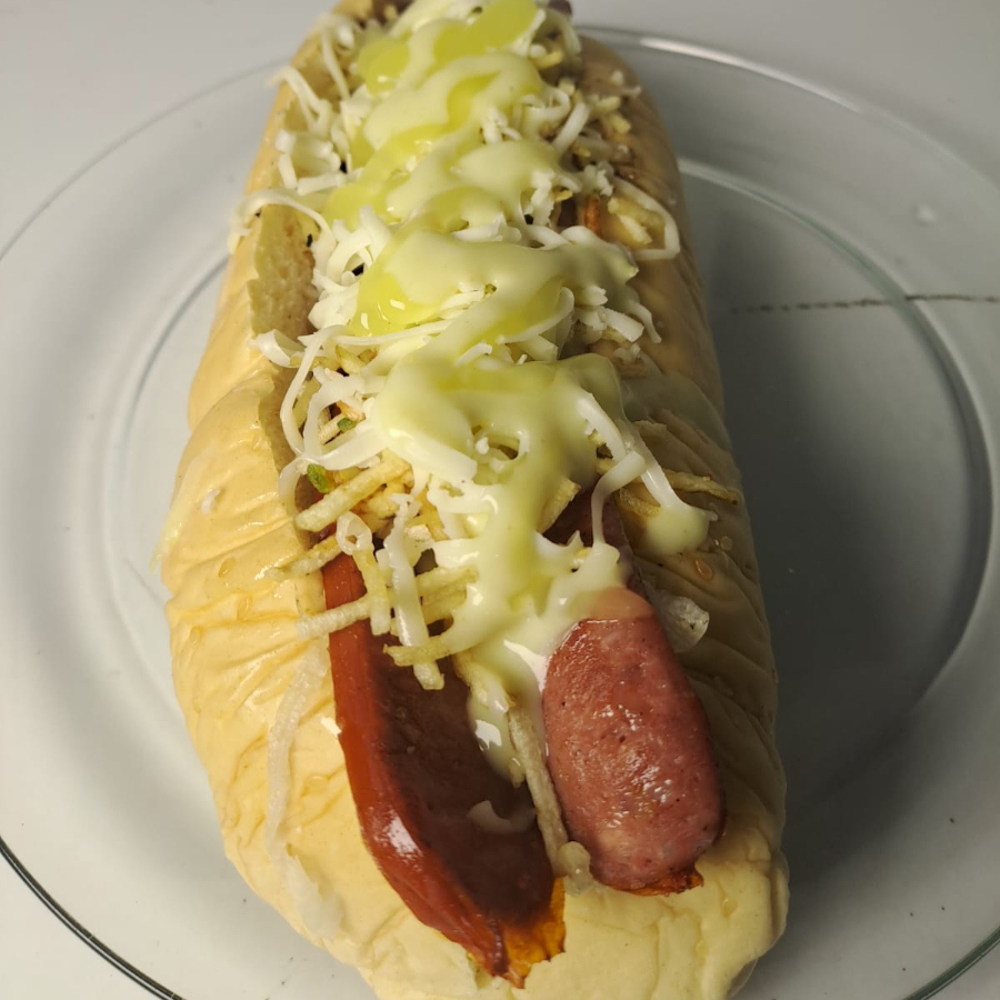 Perro Caliente Medio Suizo