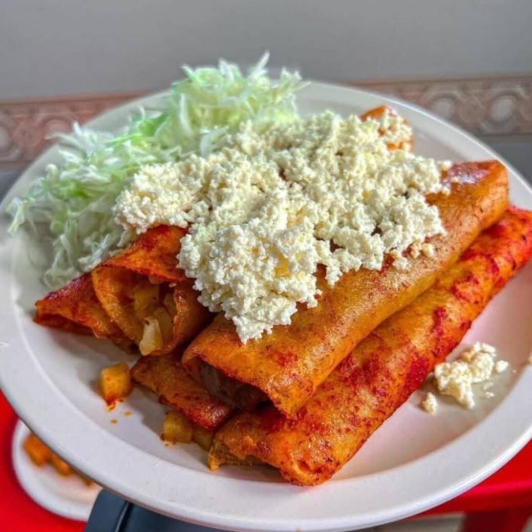 Enchiladas Rojas (5 Pzas.)