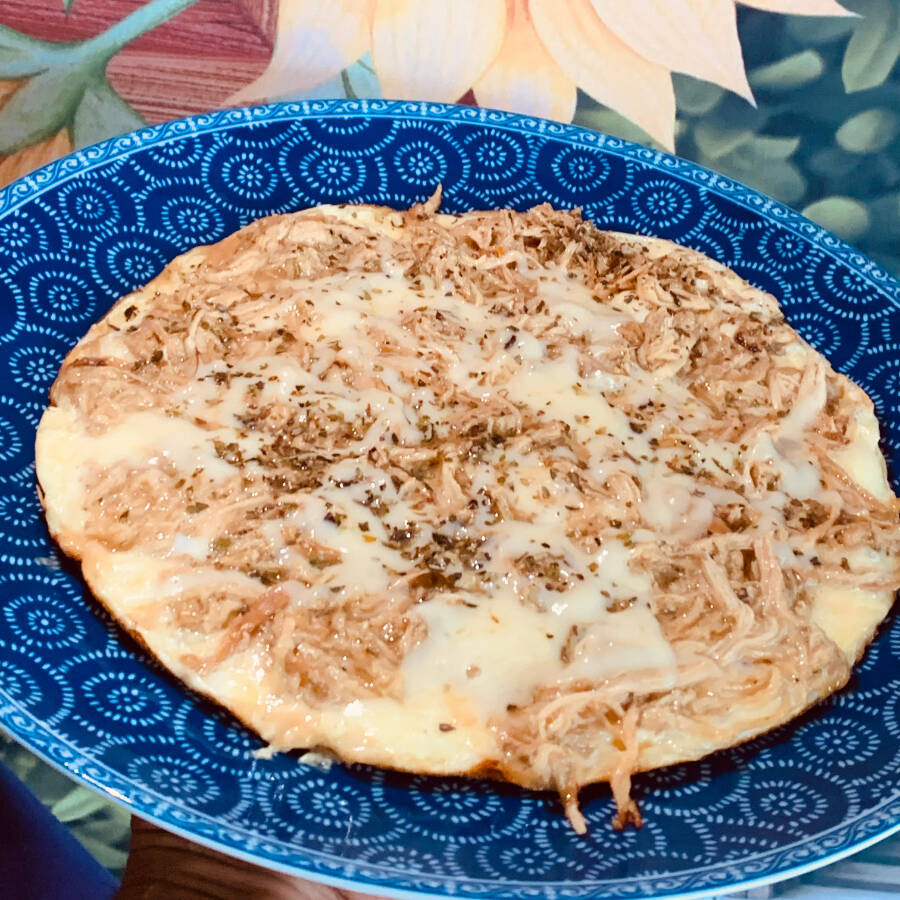 Omelete, 5 ovos, queijo e frango