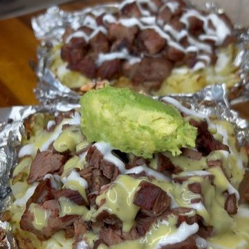 Papa asada c/ carne