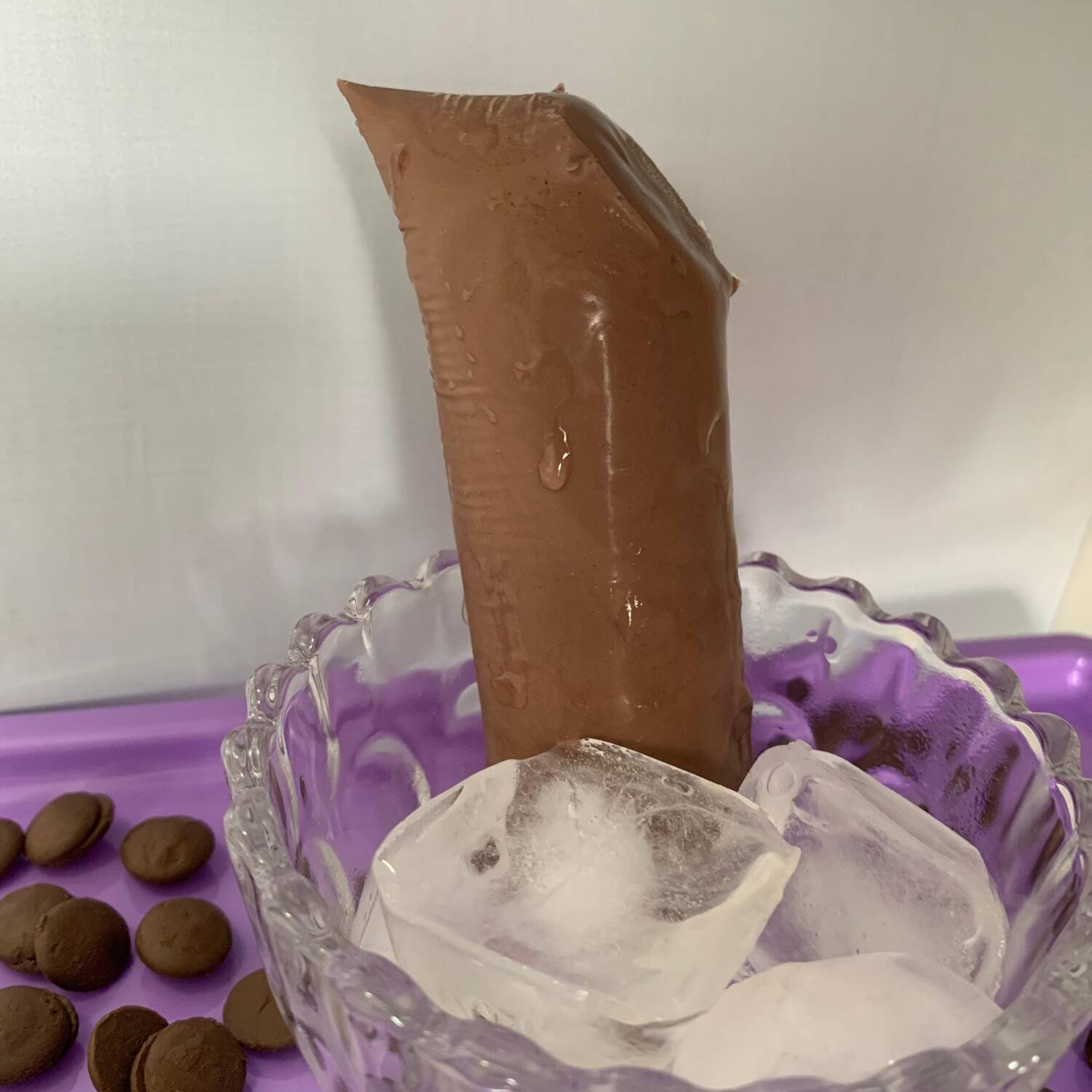 Nosso sacolé gourmet de Chocobon é a junção do Cacau em pó 50% + Ninho integral, resultando num sabor marcante e cremoso 115g