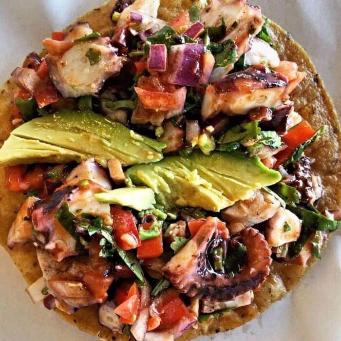 Tostada de Camarón y Pulpo