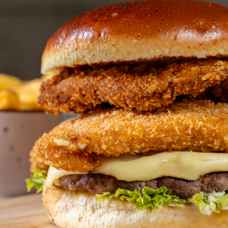 Arma Tu Hamburguesa + Bebida de la Casa