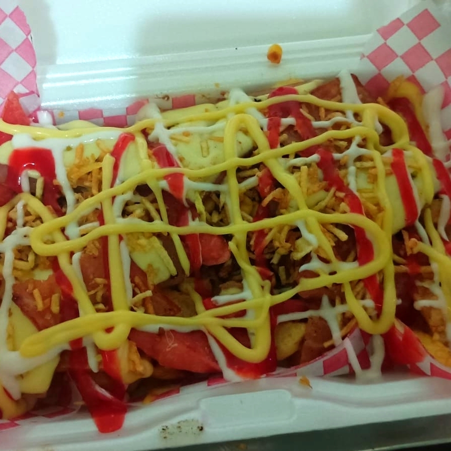 salchipapa mixta