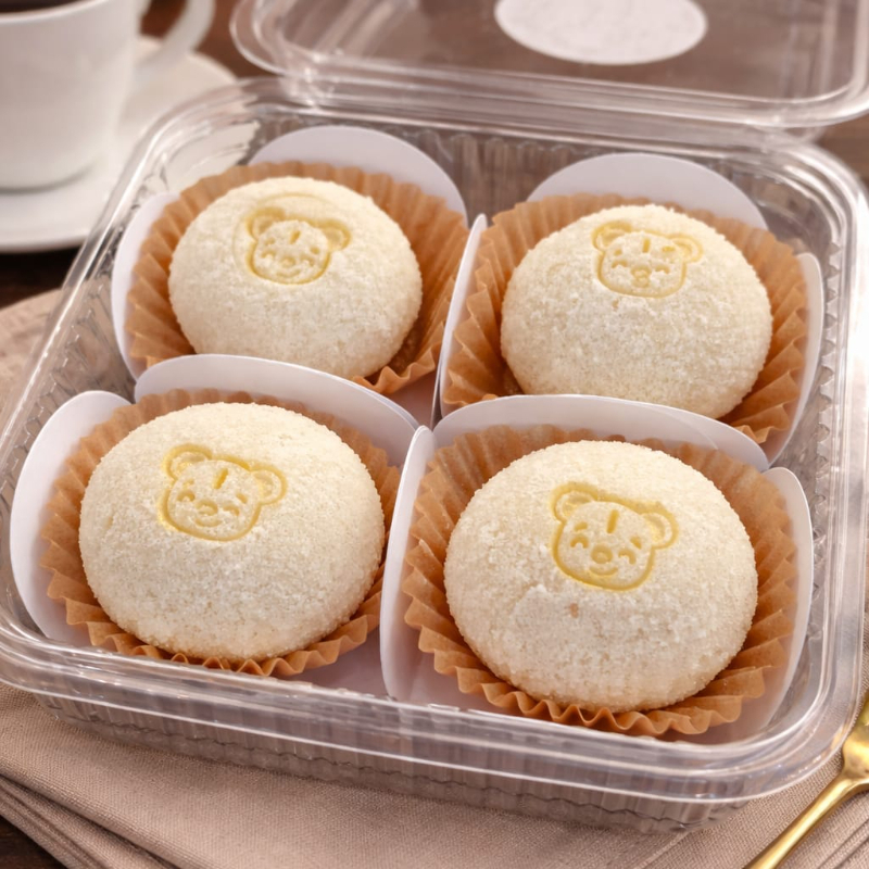 A combinação perfeita entre a suavidade do Leite Ninho e a textura cremosa do brigadeiro. Este é o nosso queridinho, impossível comer um só! #brigadeirogourmet #docedeleiteninho #docinhodeleite #docecaseiro #sabordainfancia #amodoce #delícia #docespersonalizados #delivery