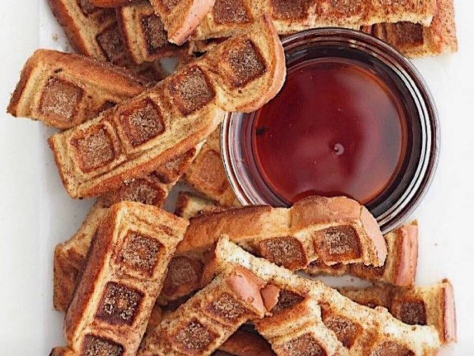 French Waffle : 8 tiras con azúcar y canela