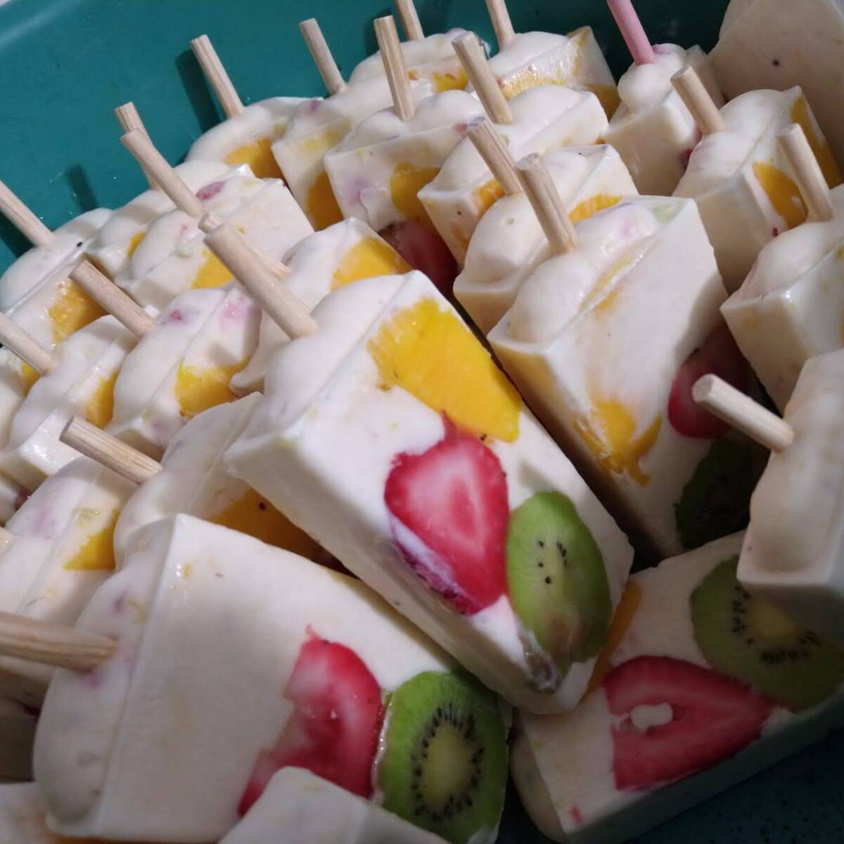 Paleta de Yogurt con Frutas