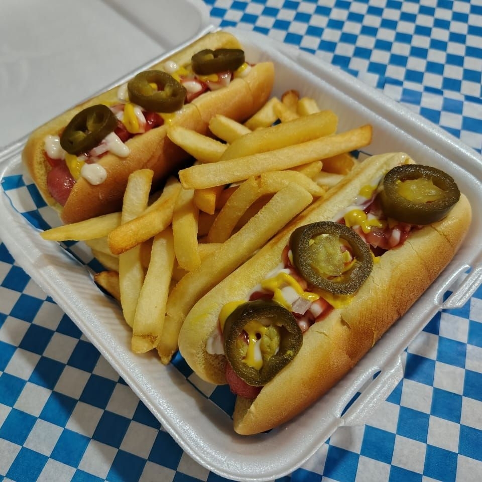 Combo 2 Hot Dogs con Papas y Refresco