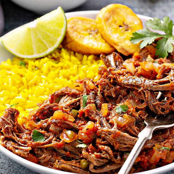 Arroz con Carne y Tajada