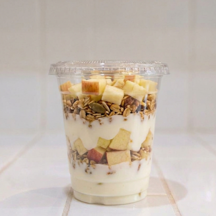 Yogur con Manzana y Granola