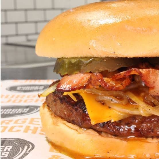 Burger C/tocino