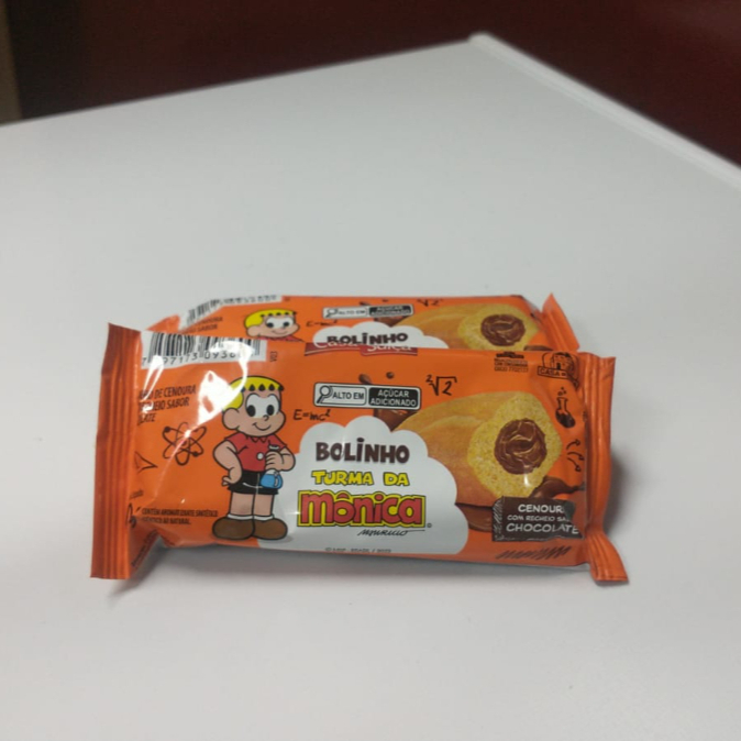 Seleção de bolinhos fresquinhos, fofinhos e deliciosos, com sabores variados para adoçar o seu dia. Perfeitos para um lanche rápido ou para compartilhar momentos especiais!