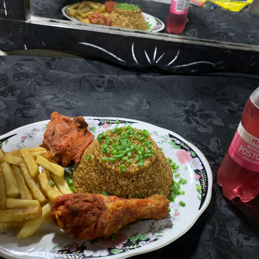 Pollo apanado +papas +gaseosa