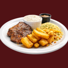 Clássico bife de chorizo (contrafilé argentino especial). Acompanha arroz, feijão, farofa e mandioca. Foto ilustrativa.