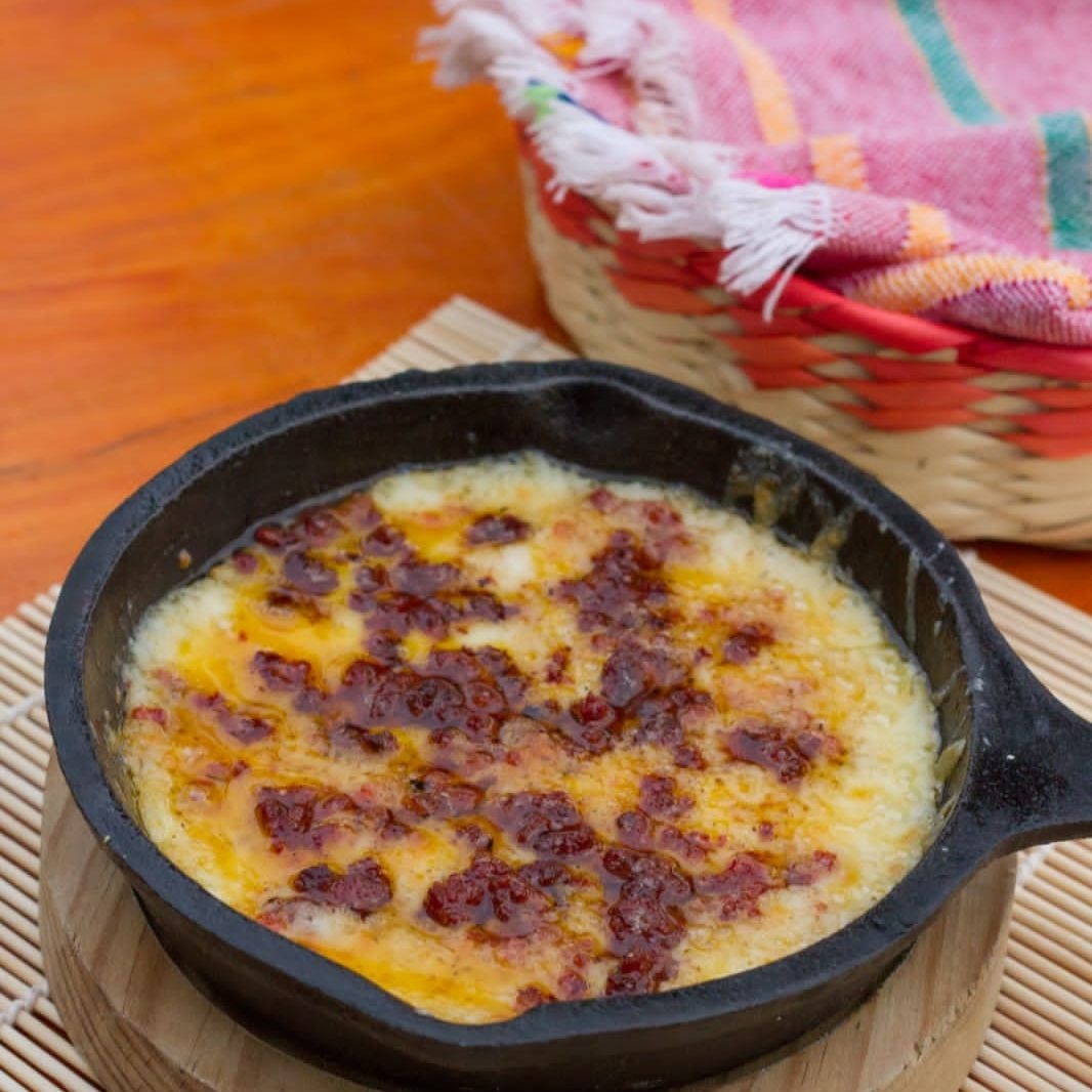Queso Fundido de Chorizo Mexicano